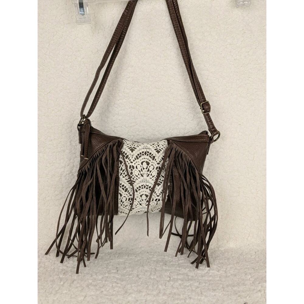 T-shirt And Jeans Brown Fringe Faux Leather & Lace Boho Crossbody‎ Bag Purse